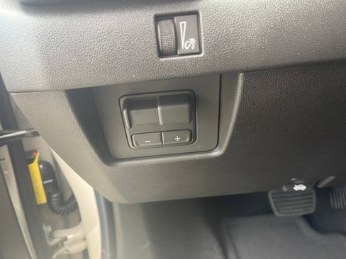 New 2026 GMC Canyon AT4 image 11