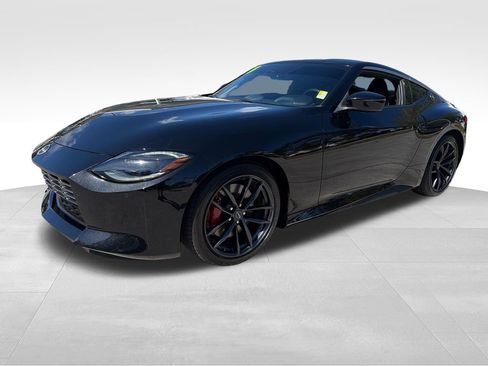 Used 2024 Nissan Z Performance w/ Floor Mat Package RWD image 3