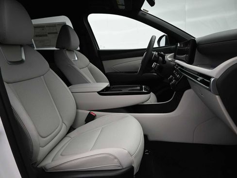 New 2026 Hyundai Tucson Limited image 11