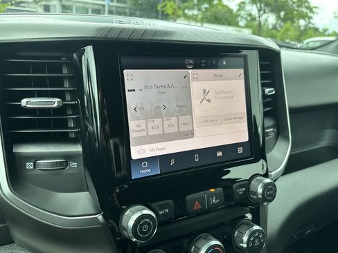 New 2026 RAM 1500 Express AWD/4WD image 13