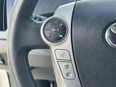 Used 2010 Toyota Prius Three image 8