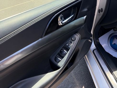 Used 2019 Nissan Maxima 3.5 SL w/ Floor Mat Group FWD image 32