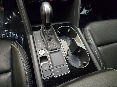 Used 2023 Volkswagen Atlas Cross Sport SE w/ Black Wheel Package image 40