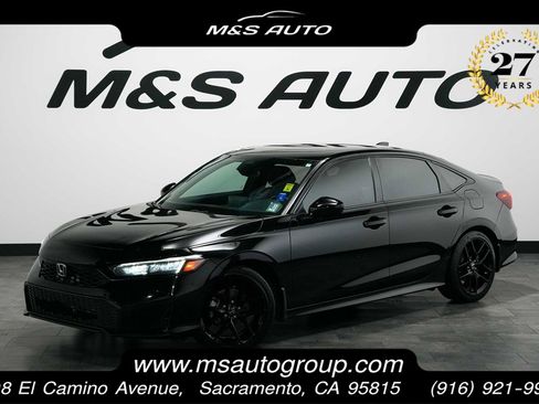 Used 2025 Honda Civic Sport image 1