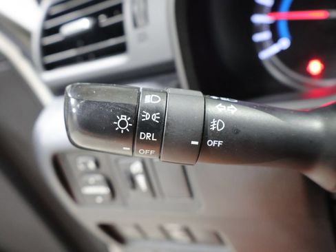 Used 2019 Toyota 4Runner SR5 AWD/4WD image 34