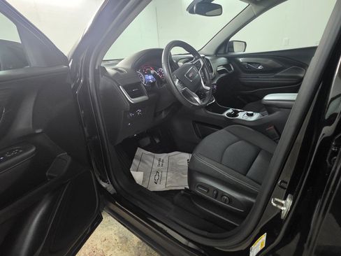 Used 2023 GMC Terrain SLE w/ Driver Convenience Package AWD/4WD image 7