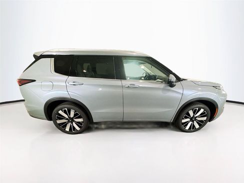 New 2026 Mitsubishi Outlander SEL FWD image 32