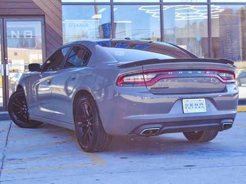 Used 2018 Dodge Charger SXT w/ Blacktop Package image 33