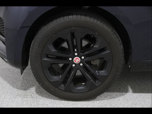 Used 2023 Jaguar F-PACE S AWD/4WD image 23