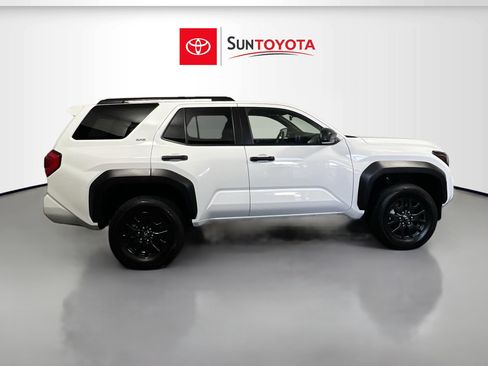 Used 2025 Toyota 4Runner SR5 image 2