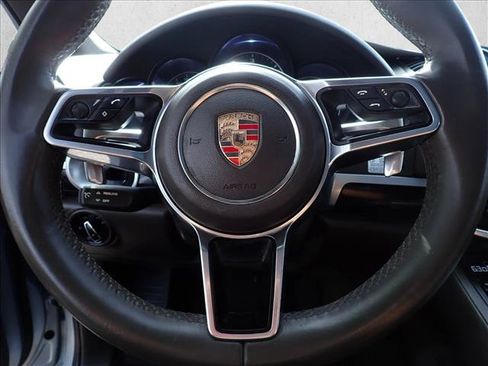 Used 2015 Porsche Cayenne Diesel w/ Premium Plus Package AWD/4WD image 18