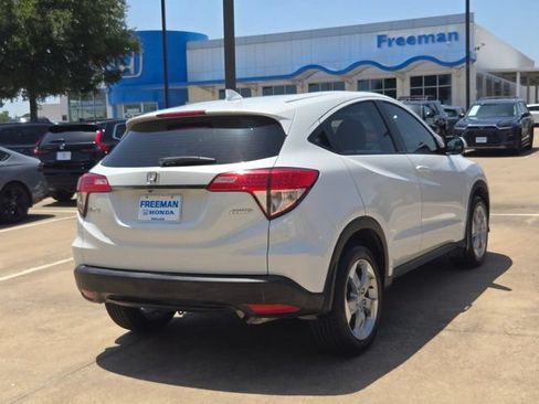 Used 2021 Honda HR-V LX image 5