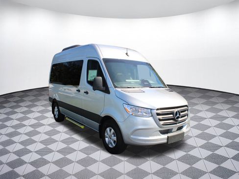 New 2025 Mercedes-Benz Sprinter 2500 image 7