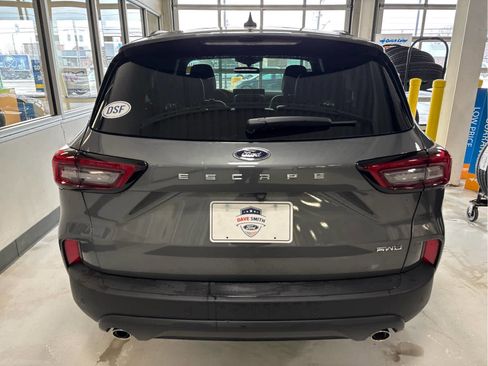 New 2025 Ford Escape ST-Line w/ Tech Pack #1 image 10