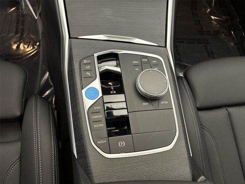Used 2025 BMW i4 xDrive40i w/ Parking Assistance Package image 23
