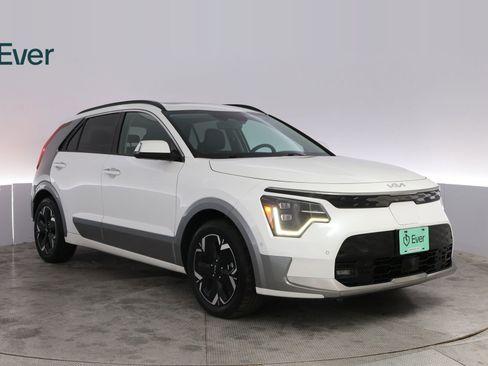 Used 2023 Kia Niro Wave FWD image 13