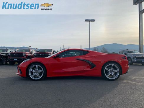 Used 2021 Chevrolet Corvette Stingray Coupe w/ Chrome Exterior Badge Package image 4