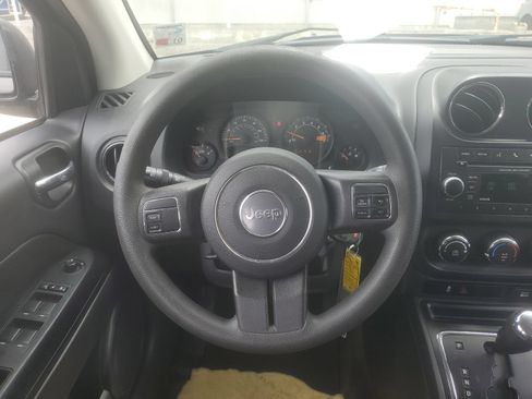 Used 2017 Jeep Compass Sport w/ Power Value Group FWD image 11