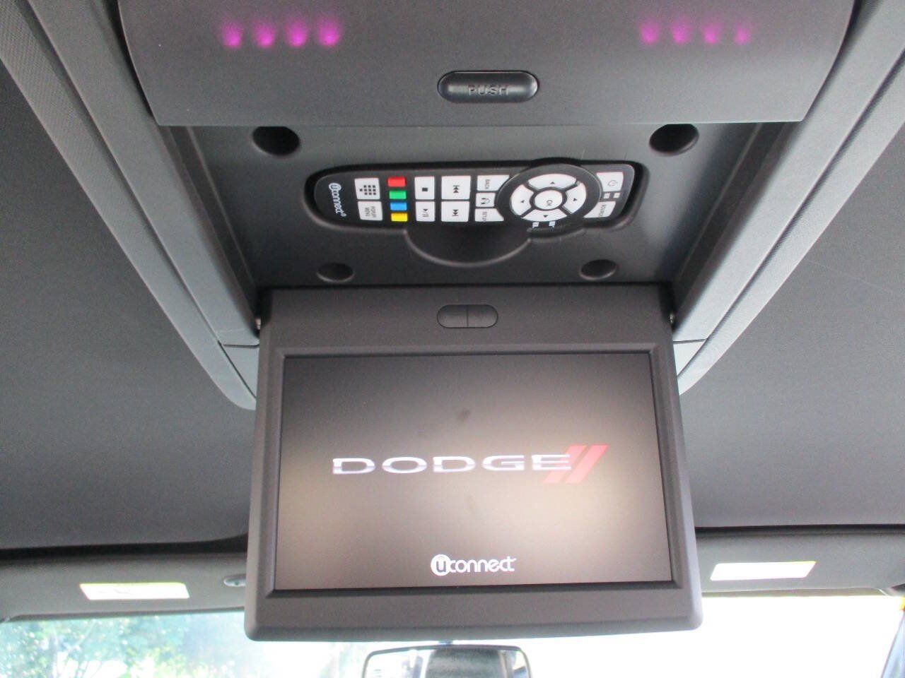 Used 2018 Dodge Grand Caravan SXT w/ Driver Convenience Group FWD image 22
