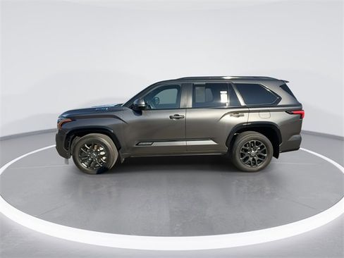 Used 2024 Toyota Sequoia Platinum image 5