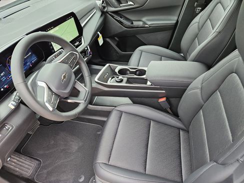 New 2026 Chevrolet Equinox LT w/ Convenience Package II FWD image 15