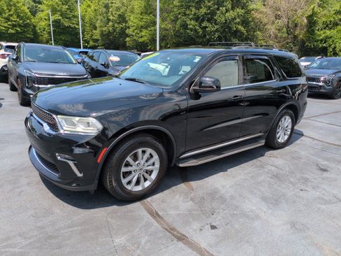 Used 2022 Dodge Durango SXT w/ Trailer Tow Group IV RWD image 3