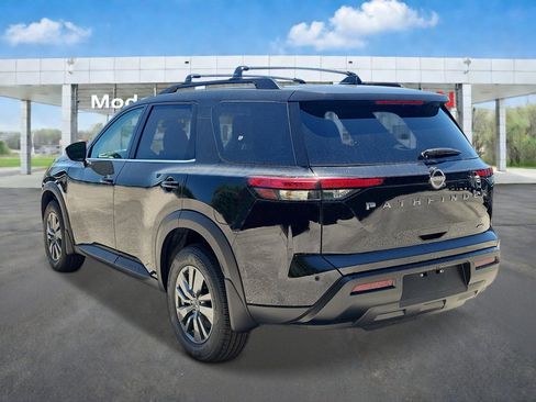 New 2026 Nissan Pathfinder SV AWD/4WD image 4