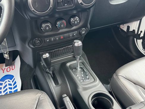 Used 2017 Jeep Wrangler Unlimited Sport w/ Quick Order Package 24S AWD/4WD image 17
