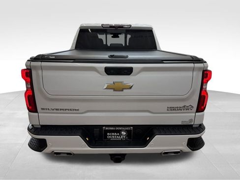 Used 2023 Chevrolet Silverado 1500 High Country w/ Z71 Off-Road Package image 4