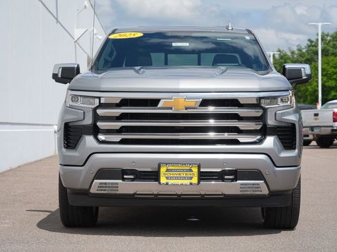 Certified 2025 Chevrolet Silverado 1500 High Country w/ High Country Premium Package AWD/4WD image 8