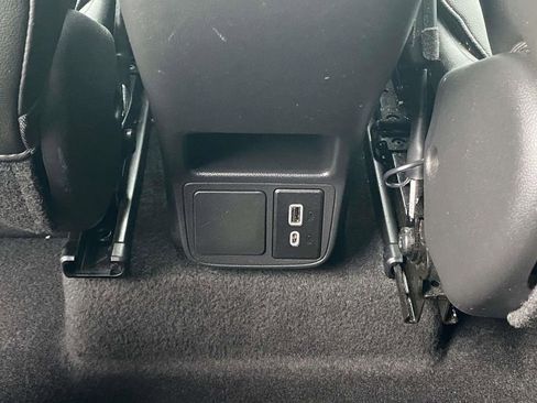 Used 2024 Buick Encore GX Sport Touring FWD image 11