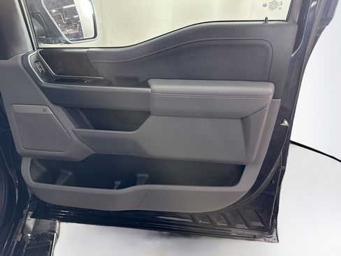 Used 2021 Ford F150 Lariat w/ Equipment Group 502A High image 32