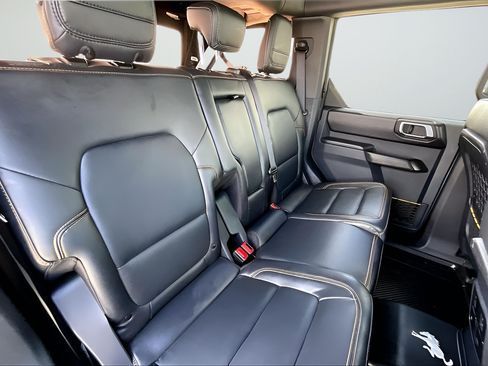 Used 2024 Ford Bronco Badlands AWD/4WD image 22