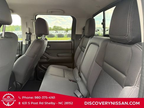Certified 2025 Nissan Frontier SV RWD image 32