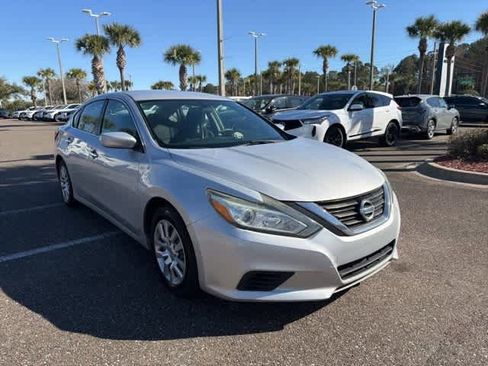 Used 2016 Nissan Altima 2.5 S w/ Power Driver Seat Package image 5