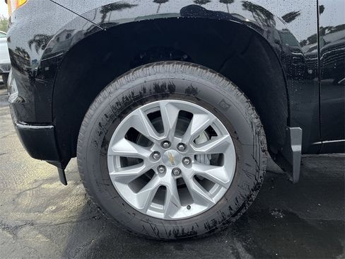 New 2025 Chevrolet Silverado 1500 Custom image 32