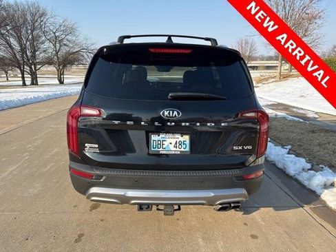 Used 2021 Kia Telluride SX w/ SX Prestige Package image 4