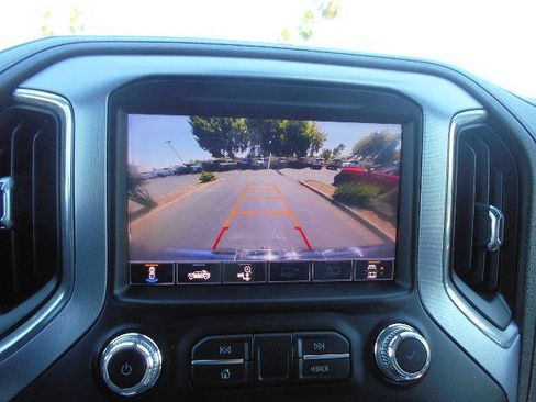 Used 2020 GMC Sierra 1500 SLT w/ SLT Premium Plus Package AWD/4WD image 18