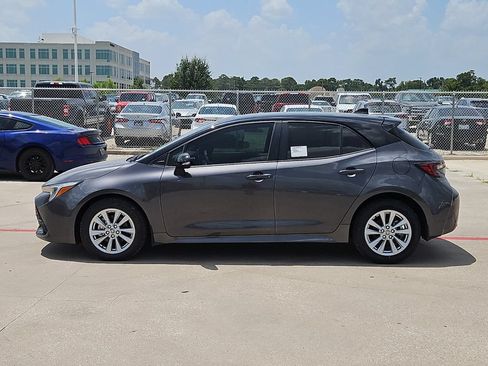 Certified 2026 Toyota Corolla SE FWD image 3