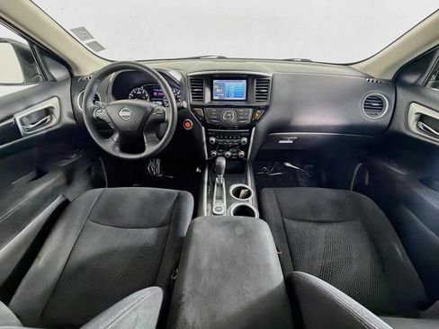 Used 2013 Nissan Pathfinder SV AWD/4WD image 10