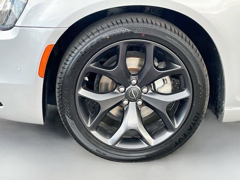 Used 2023 Chrysler 300 S RWD image 33