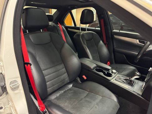 Used 2013 Mercedes-Benz C 300 4MATIC Sedan image 20