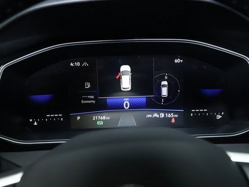 Certified 2025 Volkswagen Jetta S image 23