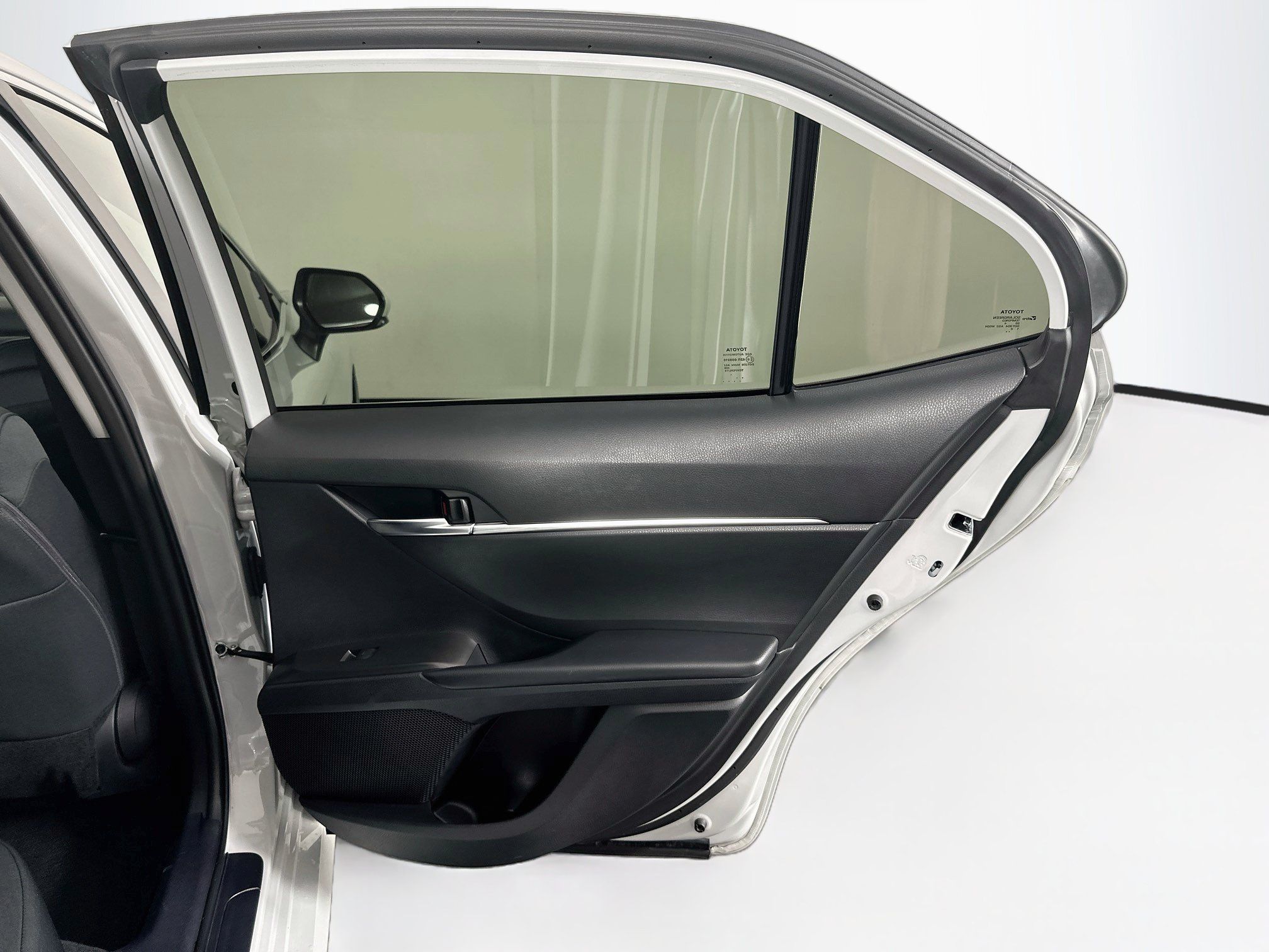 Used 2024 Toyota Camry LE w/ Convenience Package FWD image 30