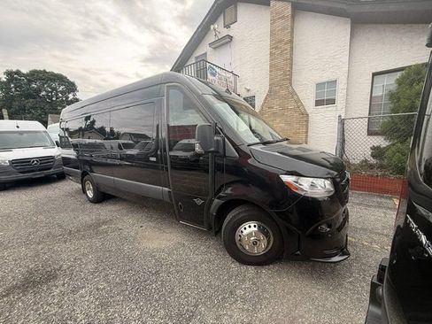 Used 2019 Mercedes-Benz Sprinter 3500 image 5