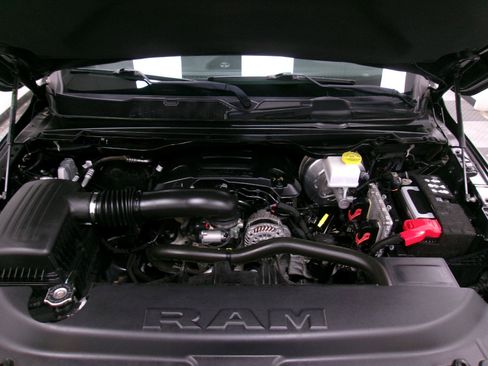 Used 2021 RAM 1500 Big Horn AWD/4WD image 17