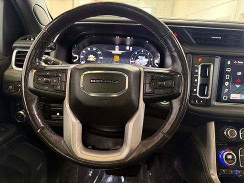 Used 2022 GMC Yukon XL Denali w/ Denali Ultimate Package AWD/4WD image 33
