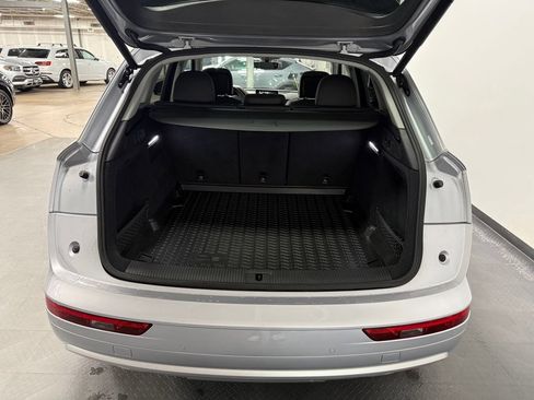 Used 2019 Audi Q5 2.0T Premium Plus w/ Premium Plus Package AWD/4WD image 15