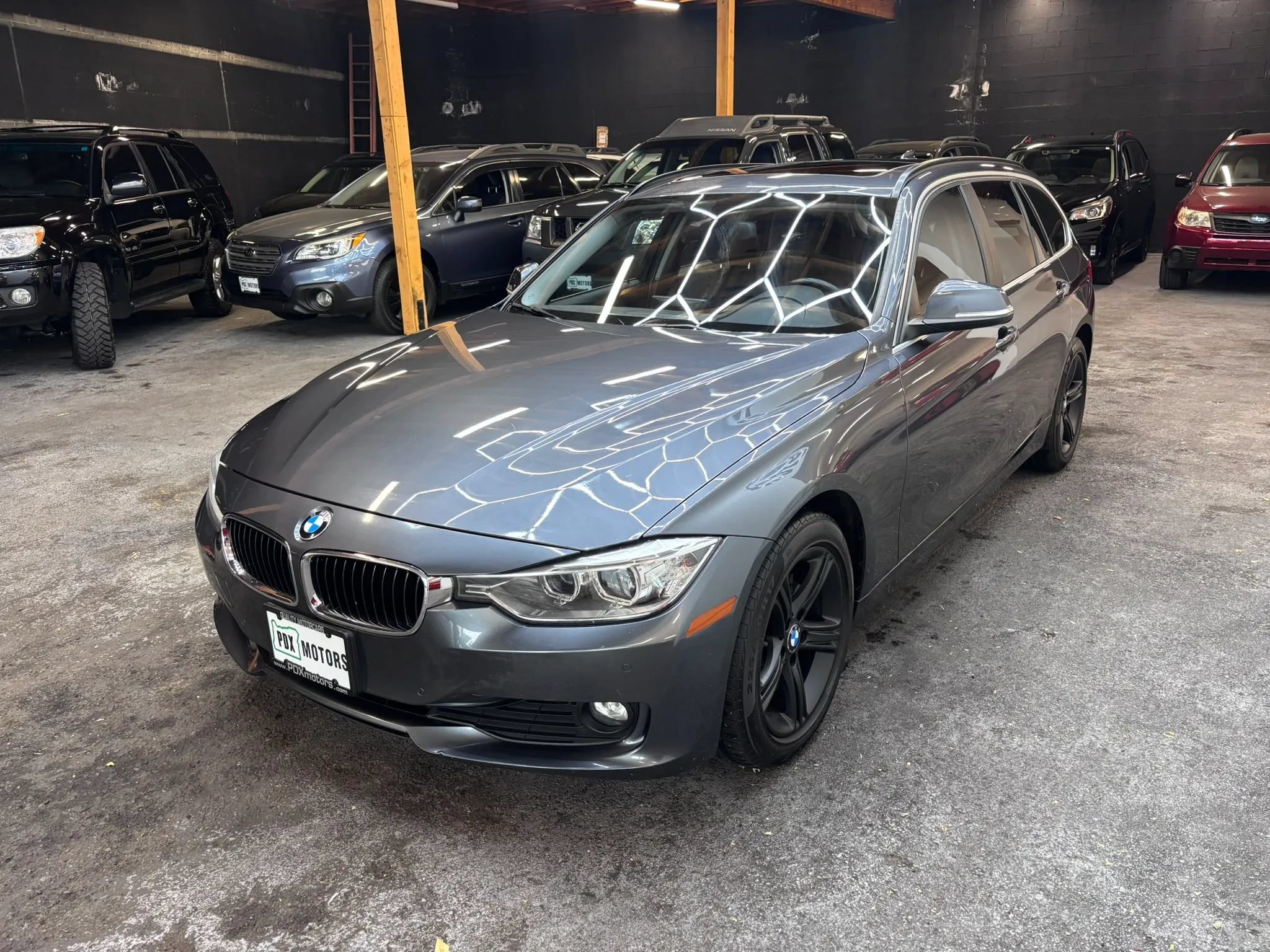 Used 2015 BMW 328d xDrive Wagon AWD/4WD image 3