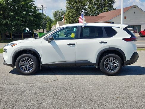 Used 2022 Nissan Rogue S image 5